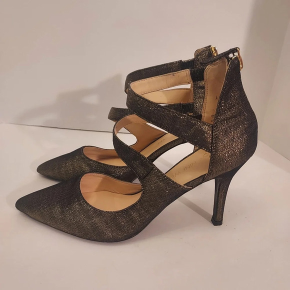 Nine West Technology Florent Point Toe Gold Simmer Zipper Back Heels in Size 8.5 - Picture 6 of 12